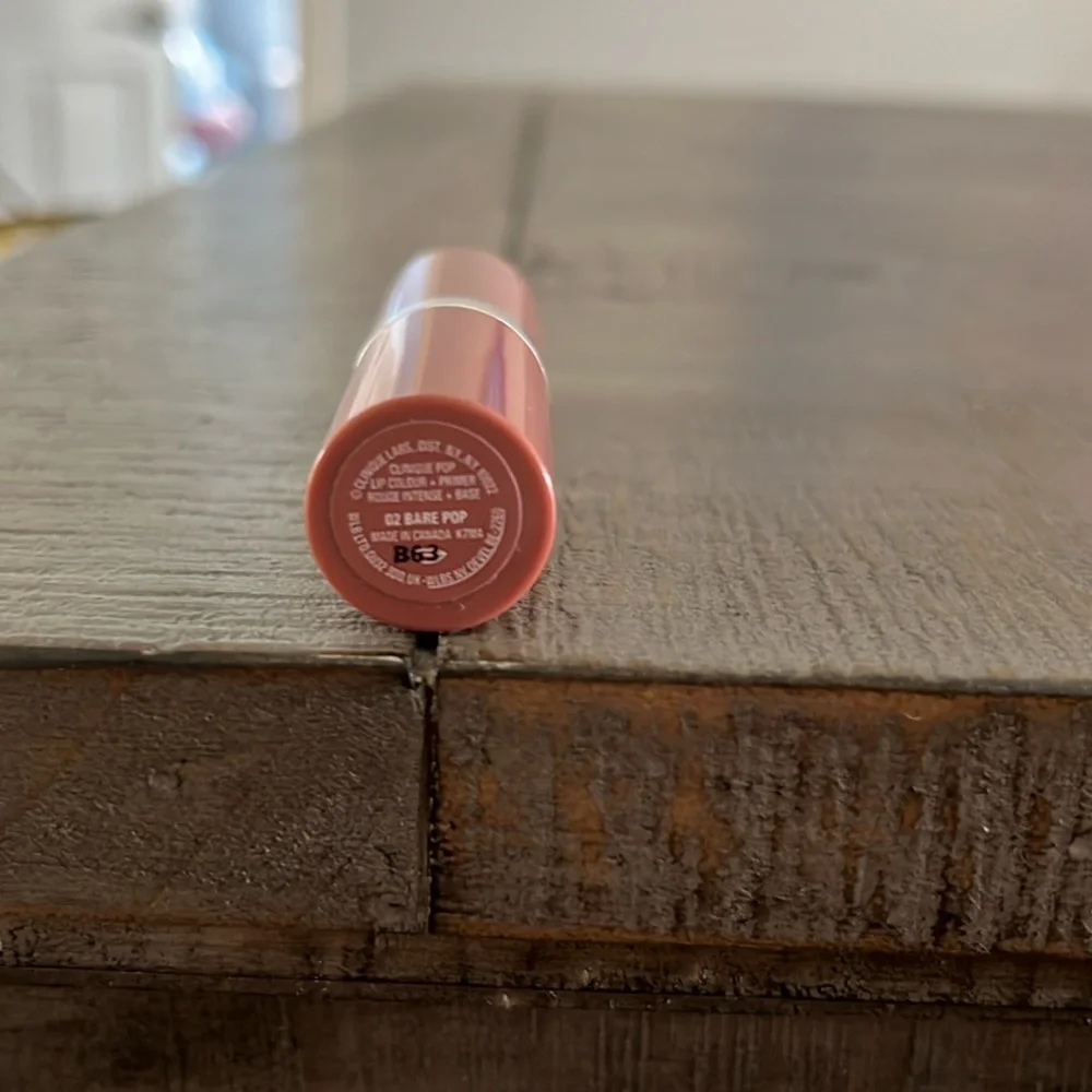 Clinique Full Size Lipstick With Primer in BARE POP